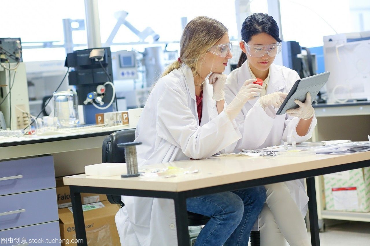 研究人員。有機實驗室。化學(xué)分析實驗室。技術(shù)服務(wù)行業(yè)。tecnaliaresearch&innovationdonostiasansebastiangipuzkoabasquecountry,西班牙