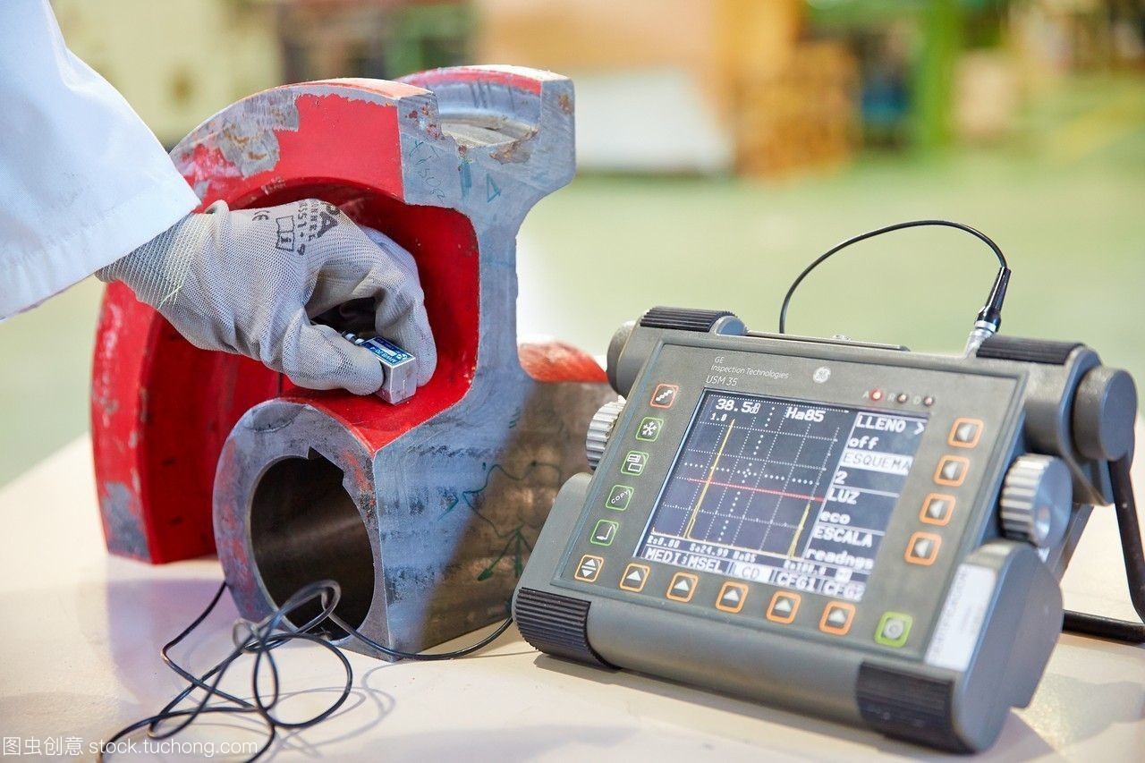 超聲波設(shè)備。金屬件缺陷的控制。無損檢測(cè)實(shí)驗(yàn)室。技術(shù)服務(wù)行業(yè)。圣塞巴斯蒂安tecnalia研究和創(chuàng)新donostiagipuzkoa巴斯克的國家西班牙。